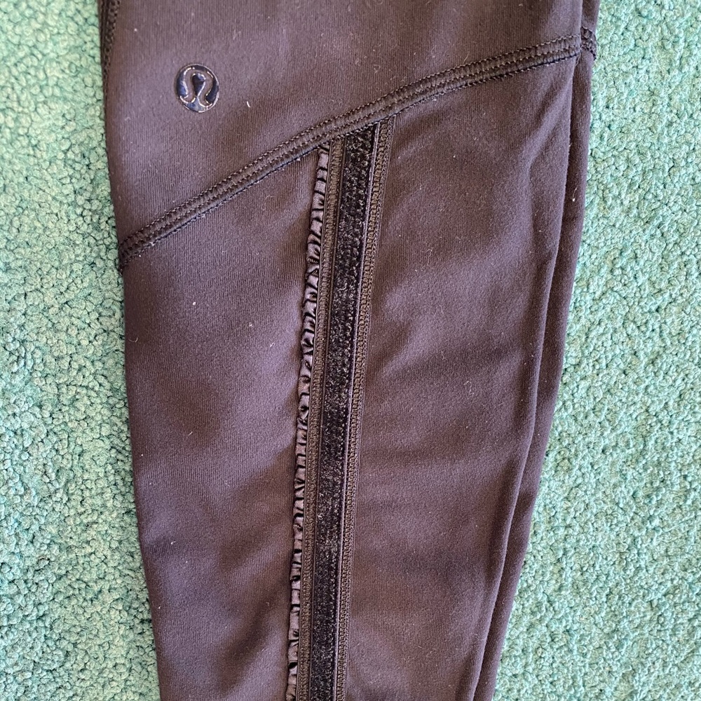 Lululemon leggings with ruffle velvet detail